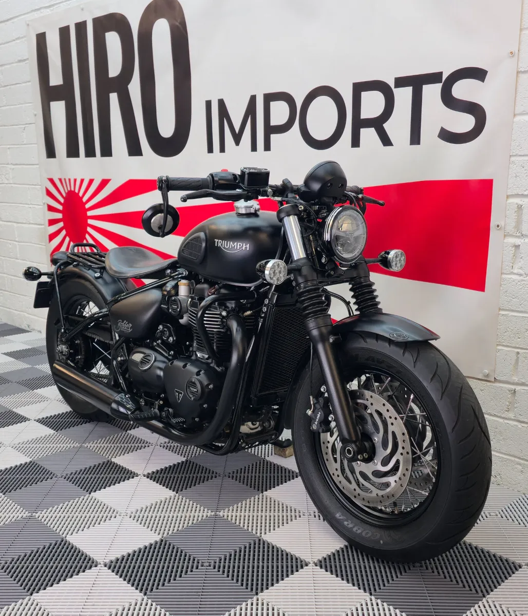 2020 Triumph Bonneville Bobber 1200 - Image 2