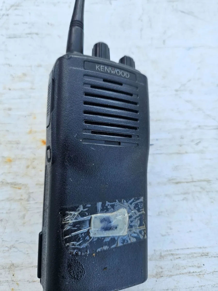 Kenwood Walkie Talkie - Image 3
