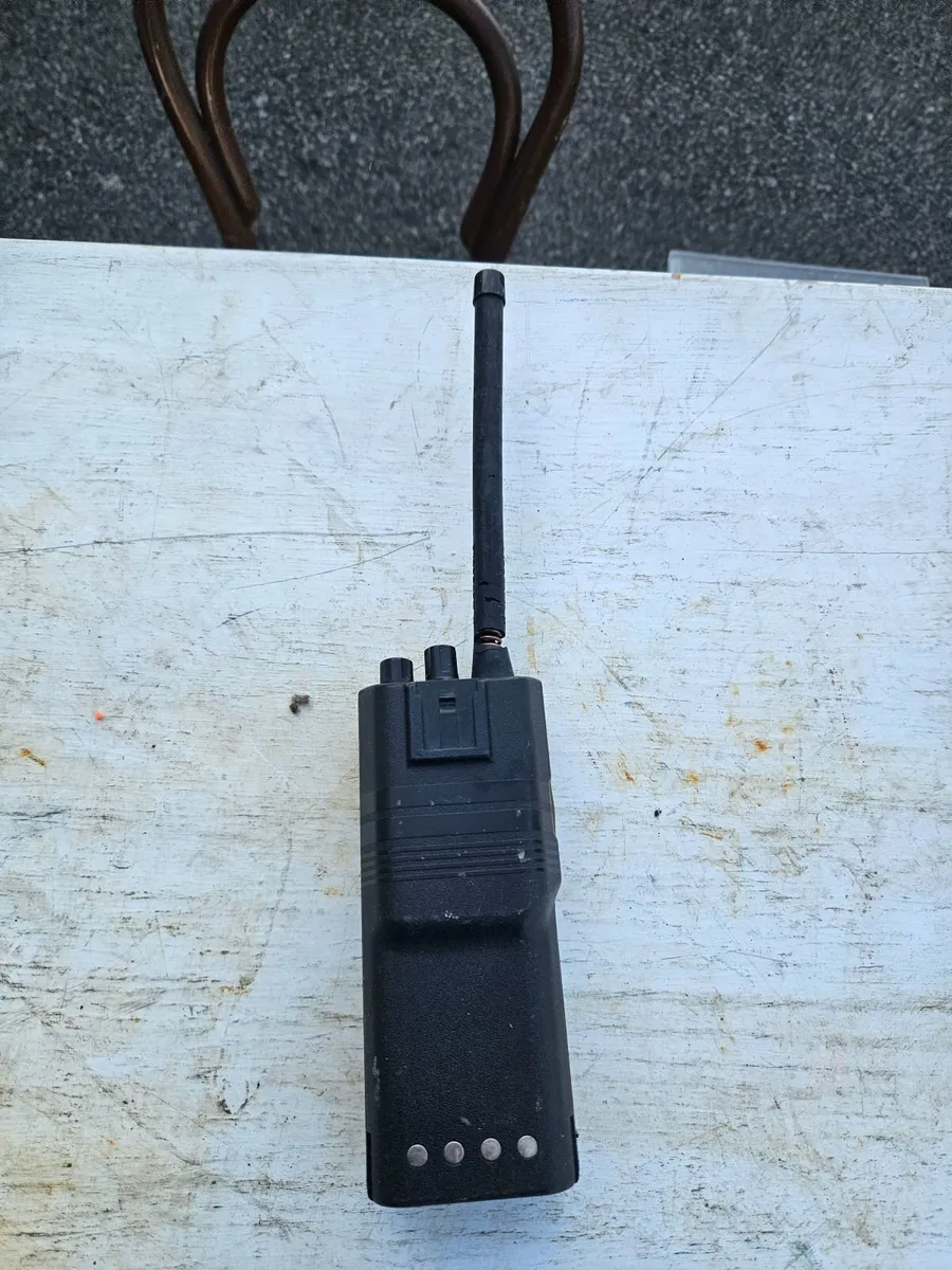 Motorola Walkie Talkie - Image 3