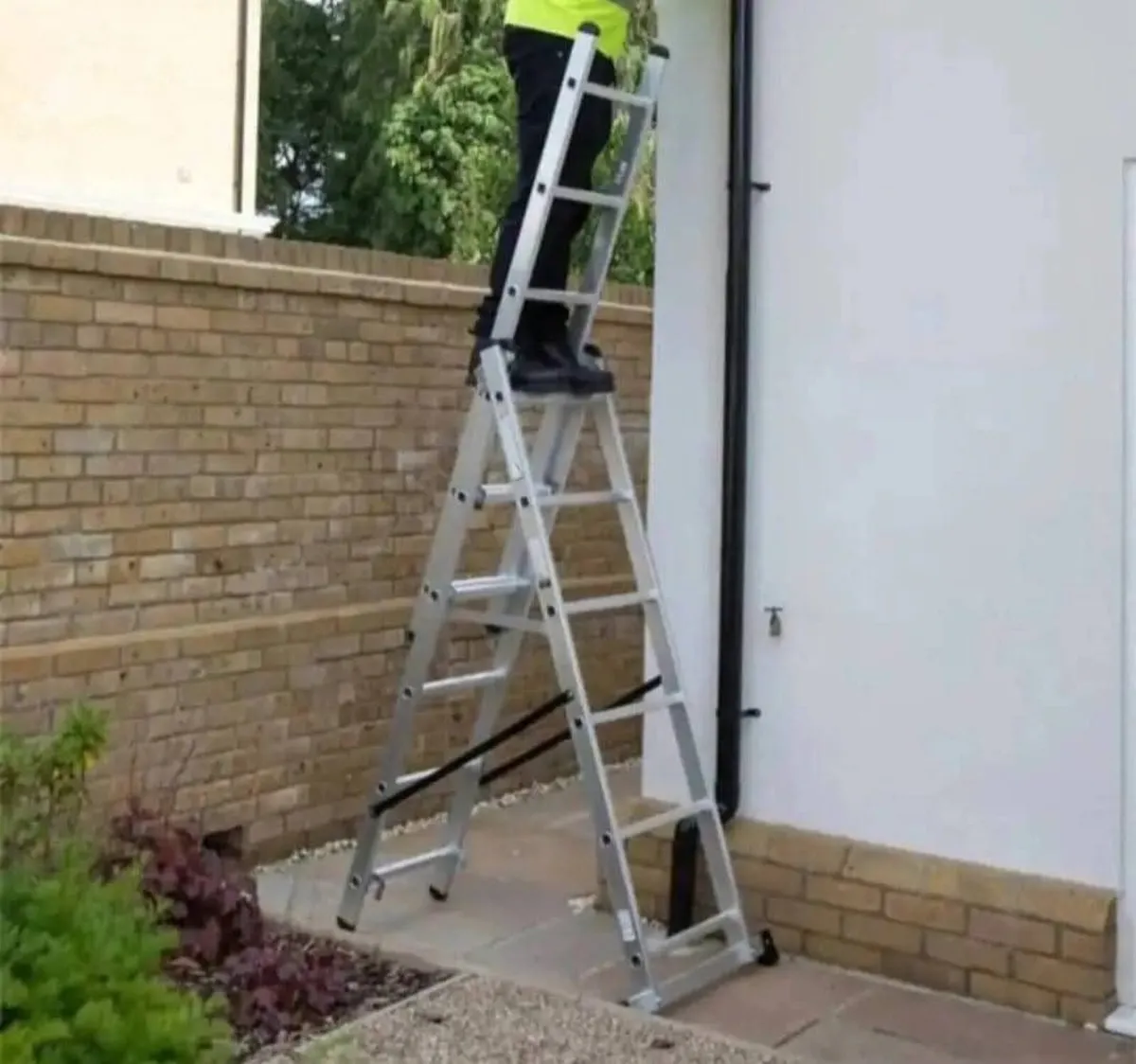 🪜 Brand New Triple Extension Combi Ladder – 21ft - Image 4