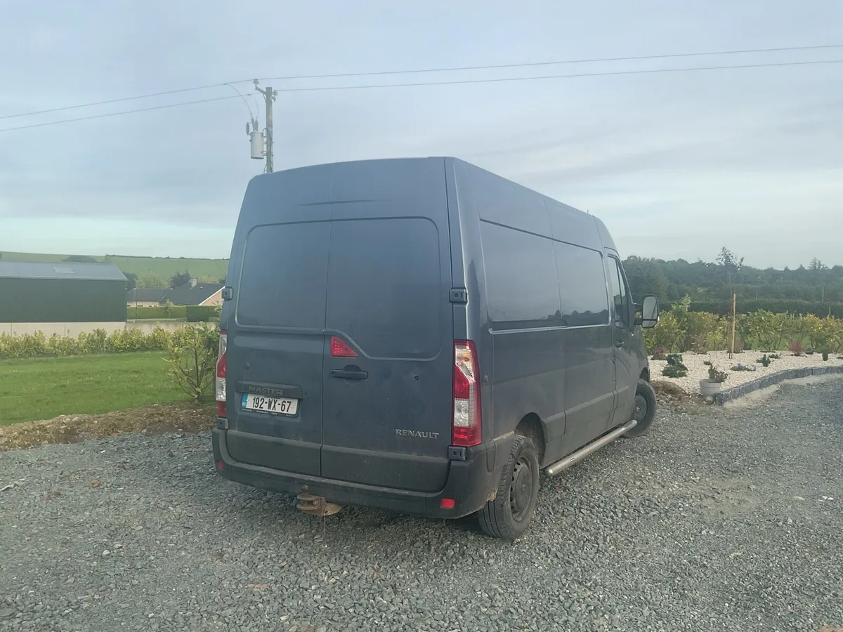 2019 Renault Master Van - Image 3