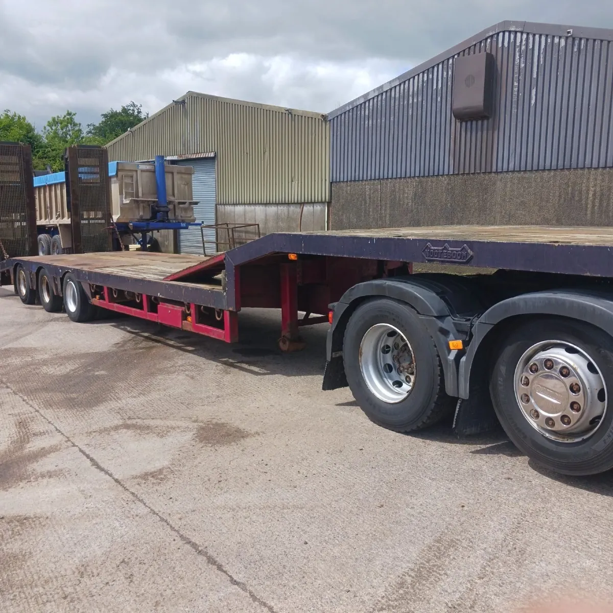 Lowloader - Image 1