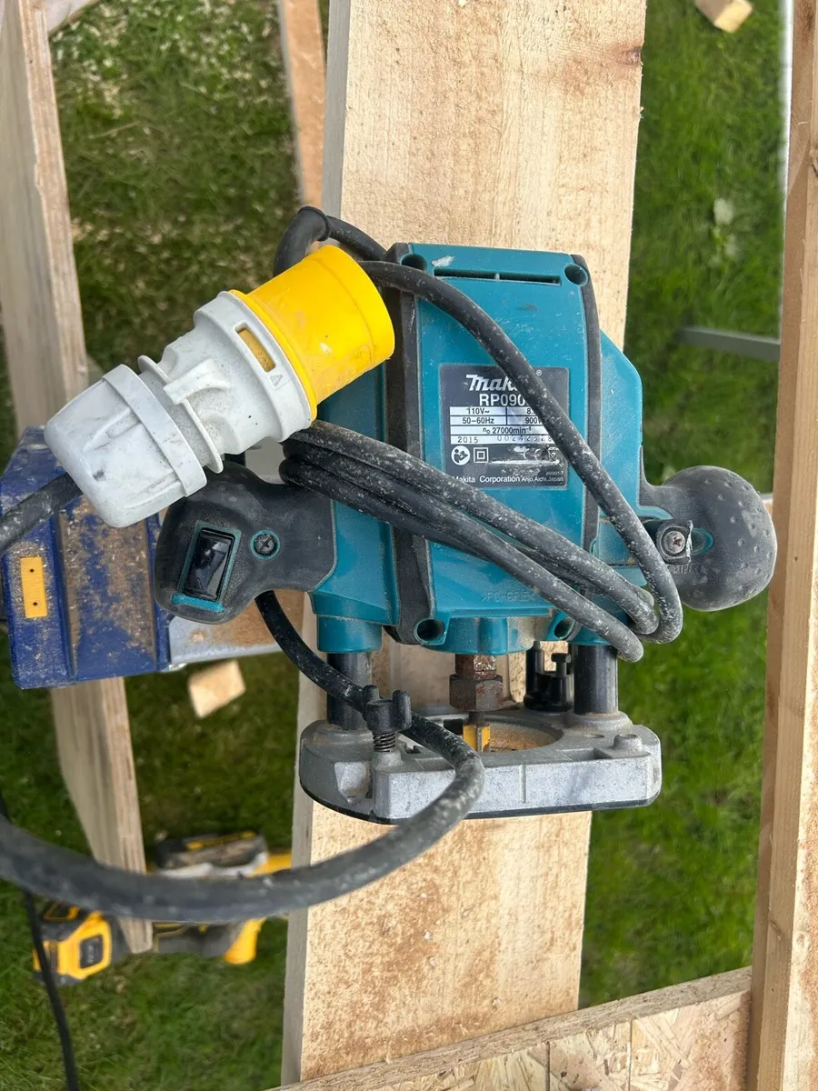 Router 110v