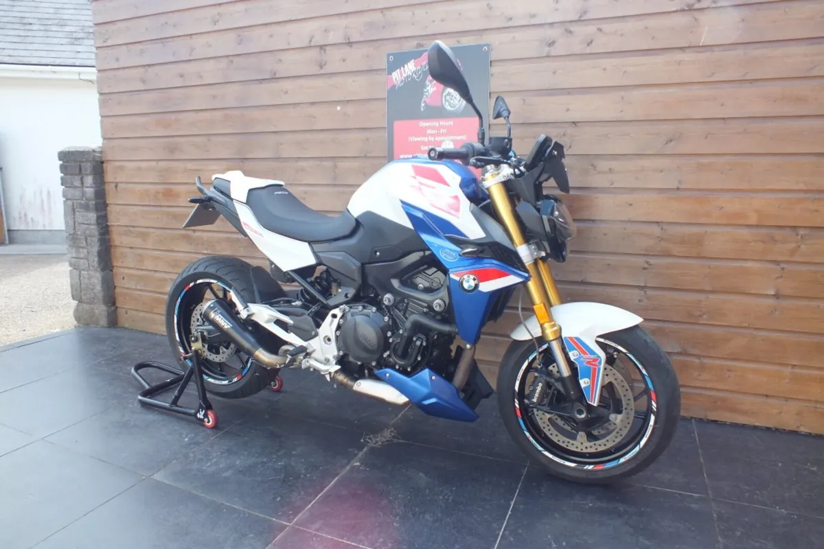2024 BMW F900R Sport (Stunning) - Image 2