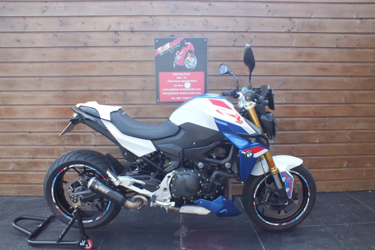 2024 BMW F900R Sport (Stunning) - Image 1