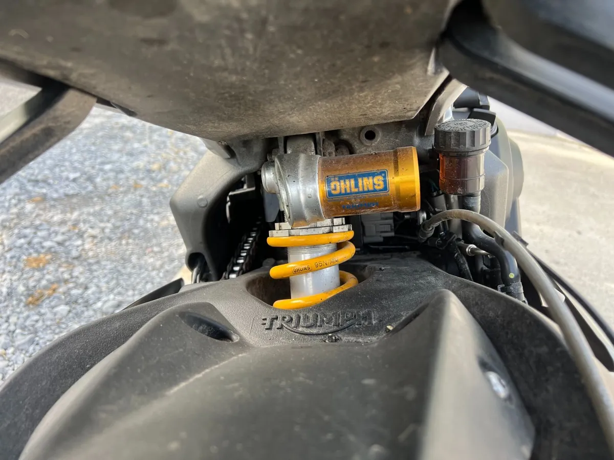 2021Triumph Street Triple 765 RS - Image 3