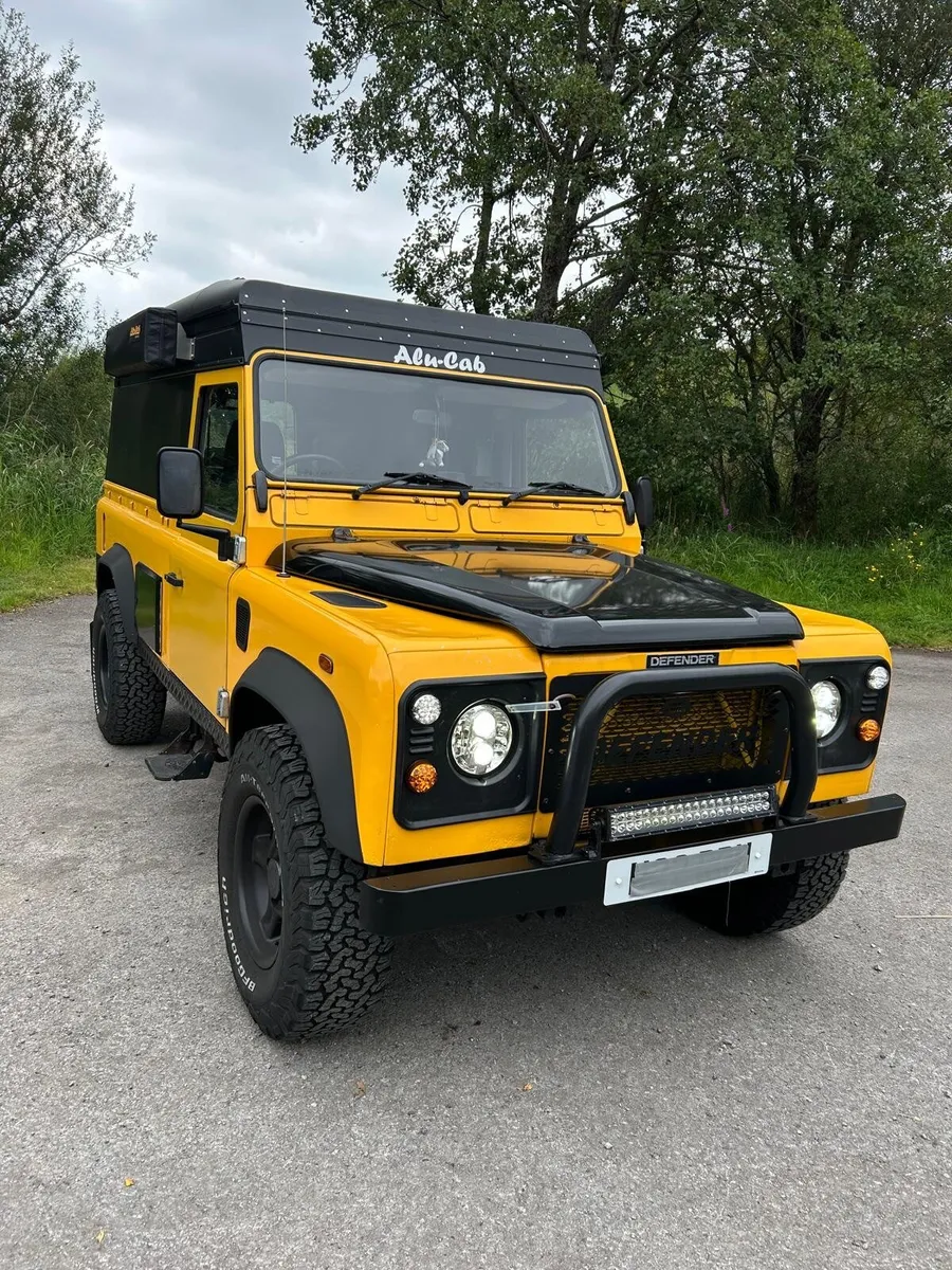 Land Rover Defender 110 - Image 4
