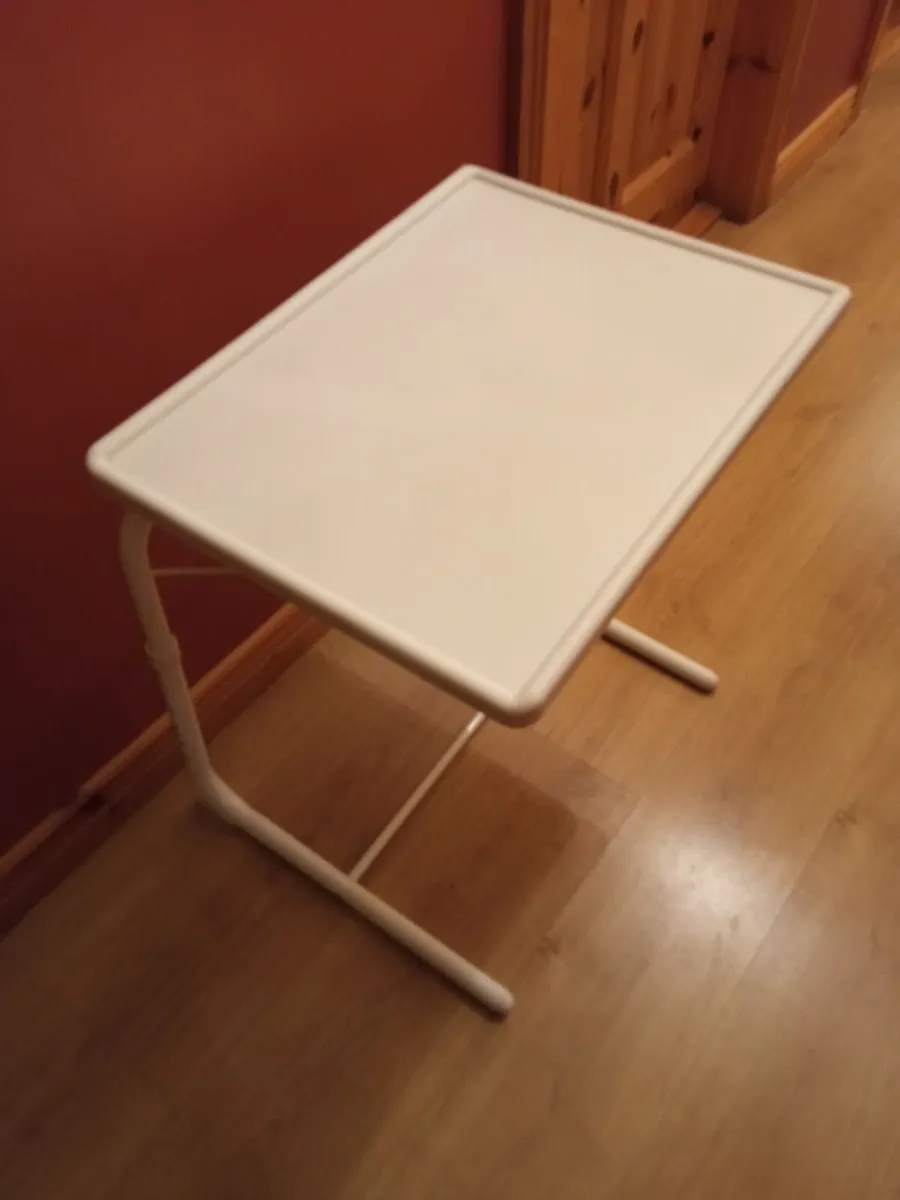Folding Table - Image 1