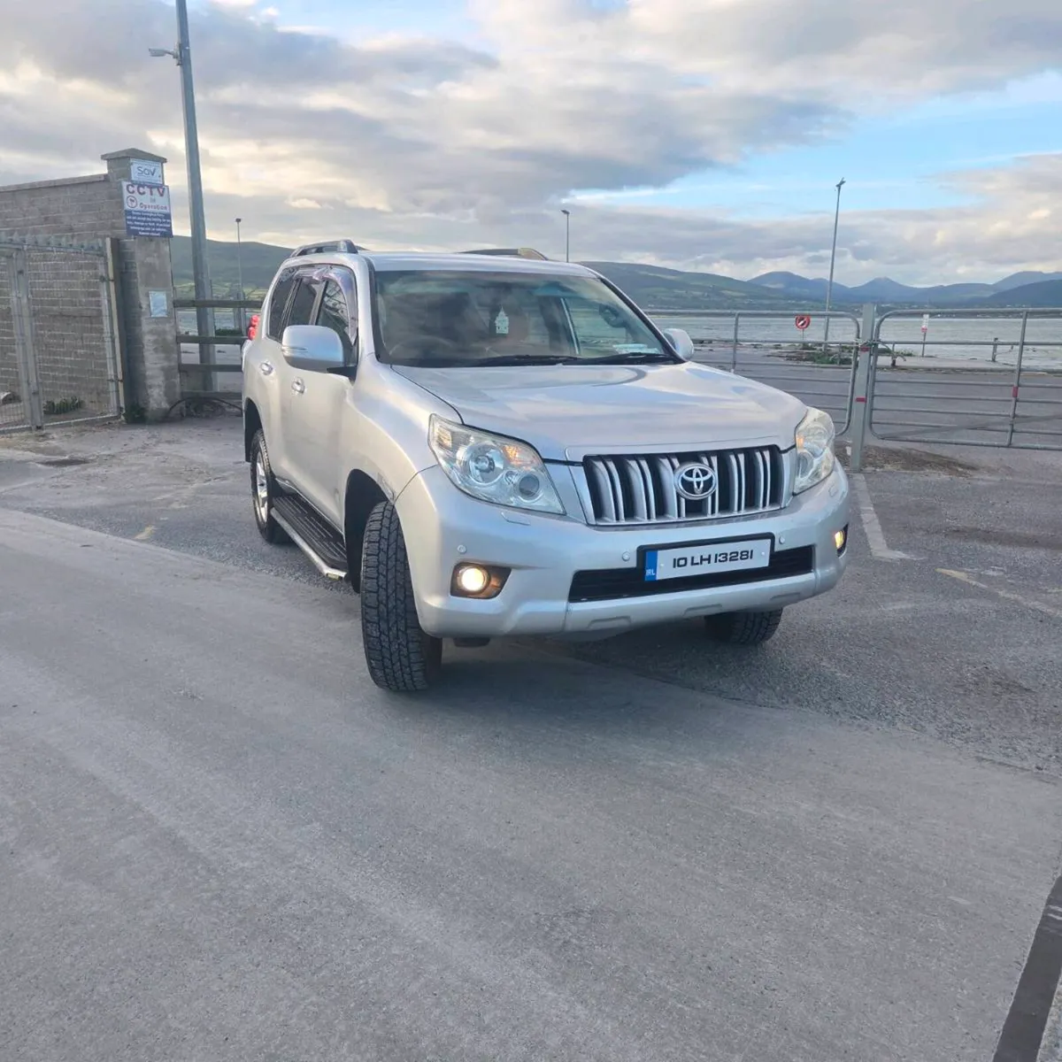 Toyota Landcruiser - Image 4