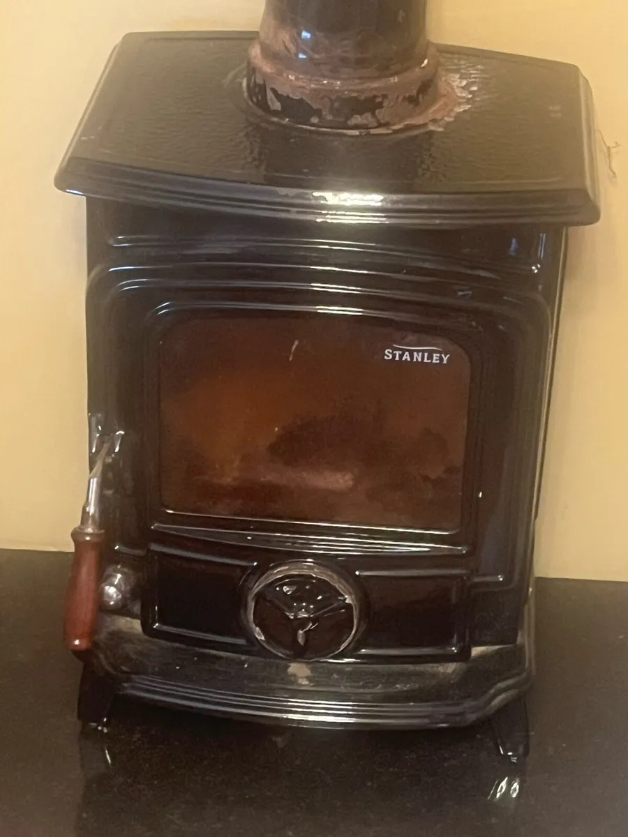 Oisin Stanley stove - Image 1