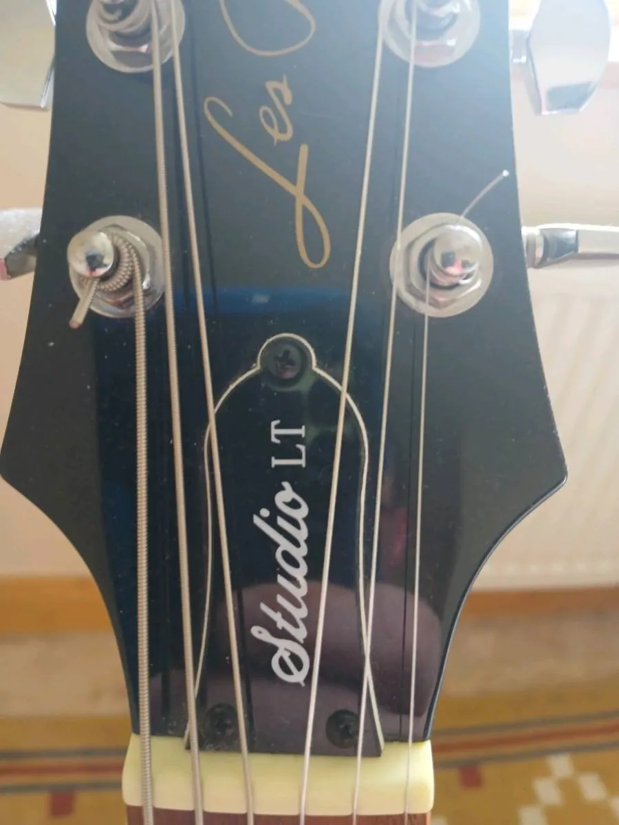Electric guitar - Image 4
