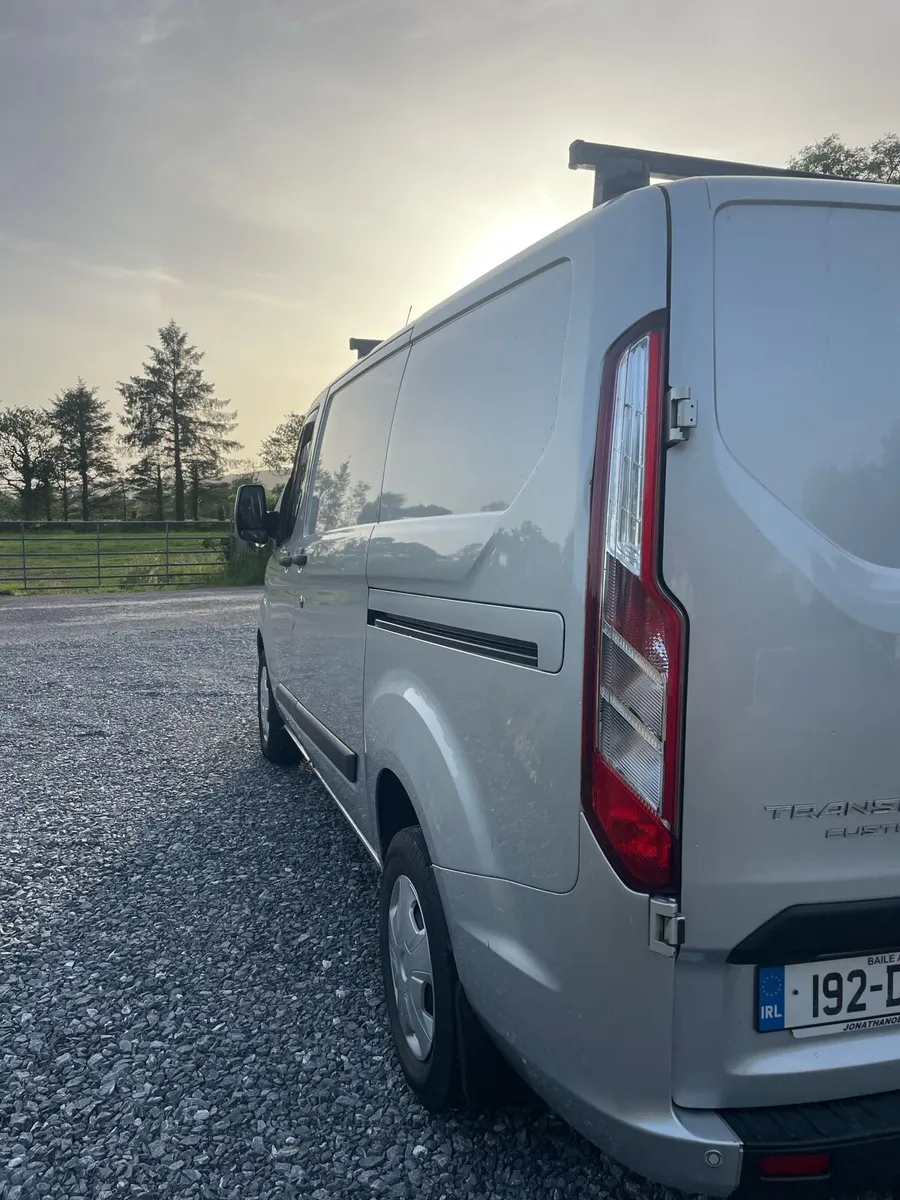 Ford Transit Custom SWB - Image 3