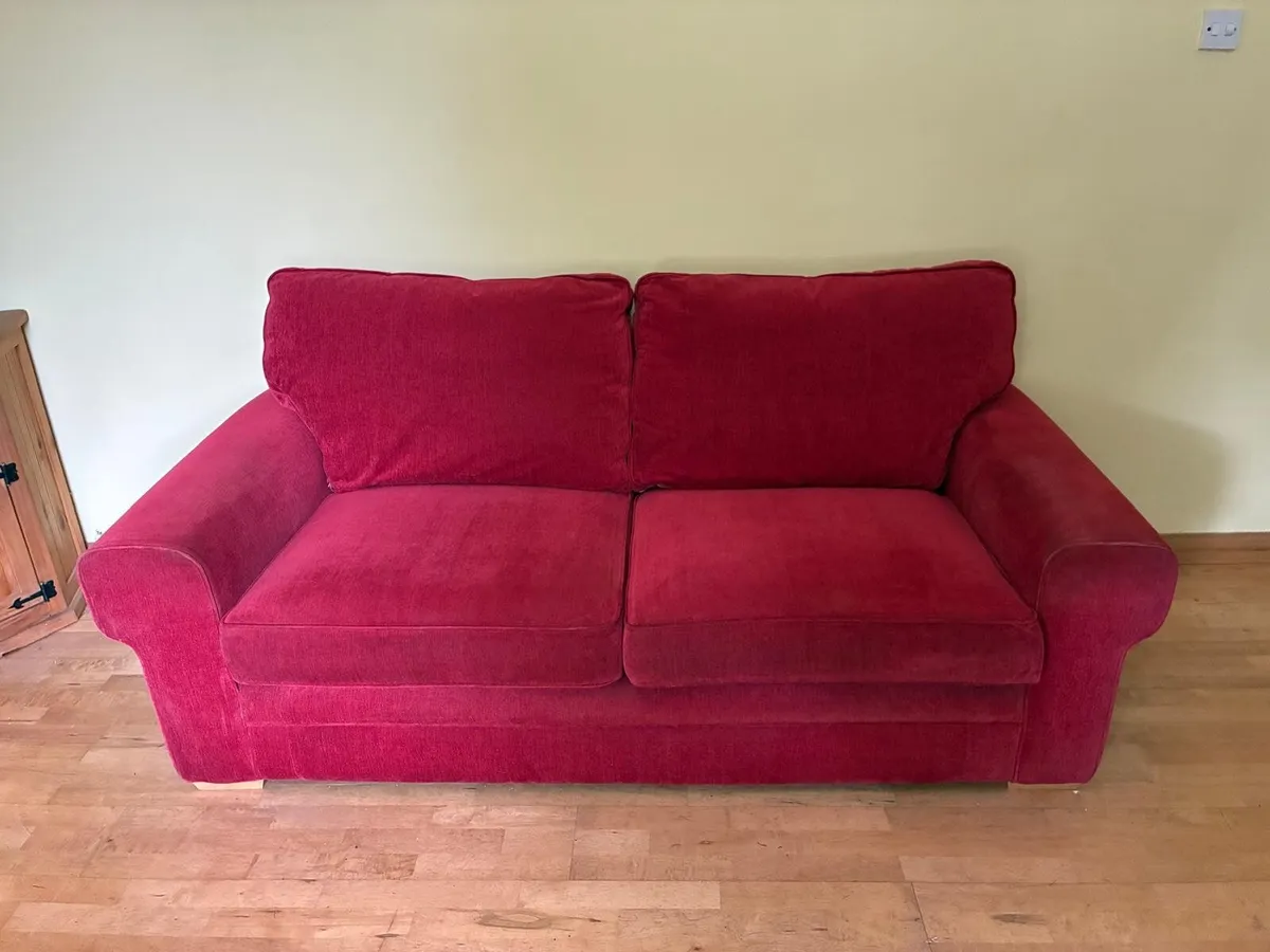 Vancouver Sofa 3 seater, excellent condition - Image 1