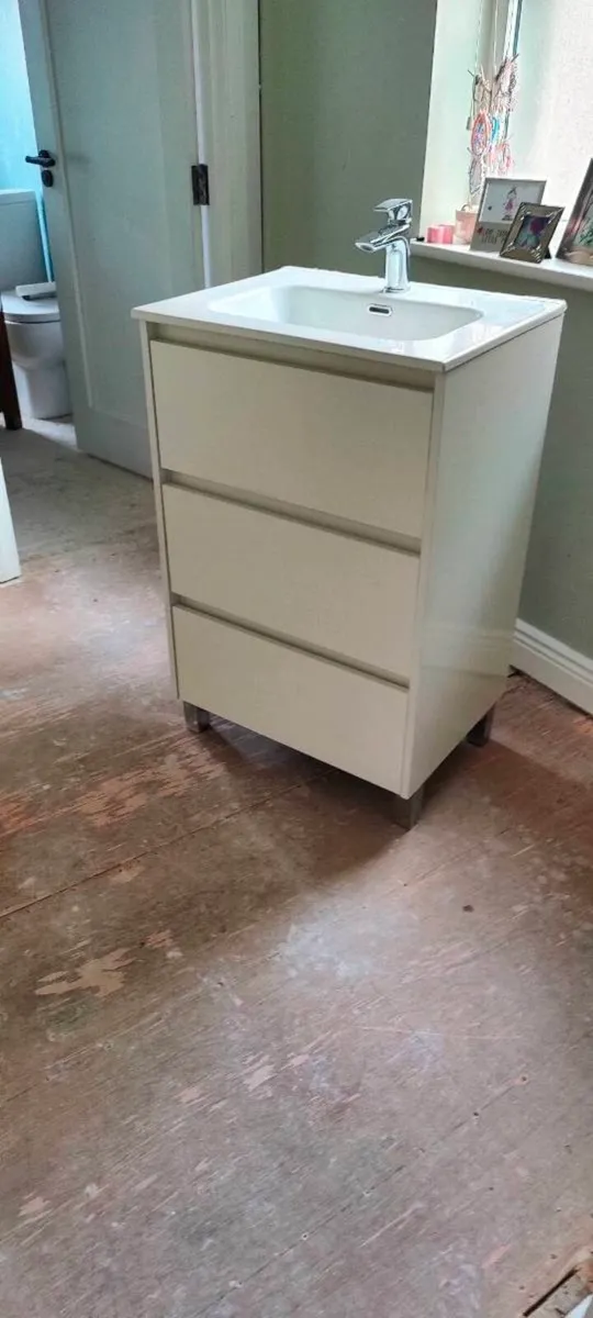 Vanity Unit - Image 1