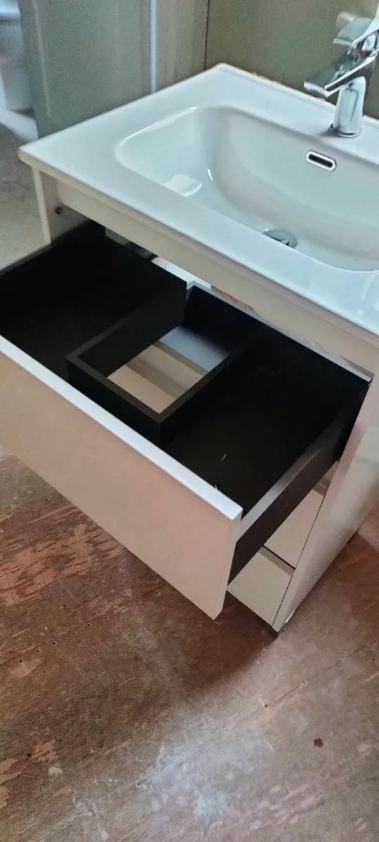 Vanity Unit - Image 4