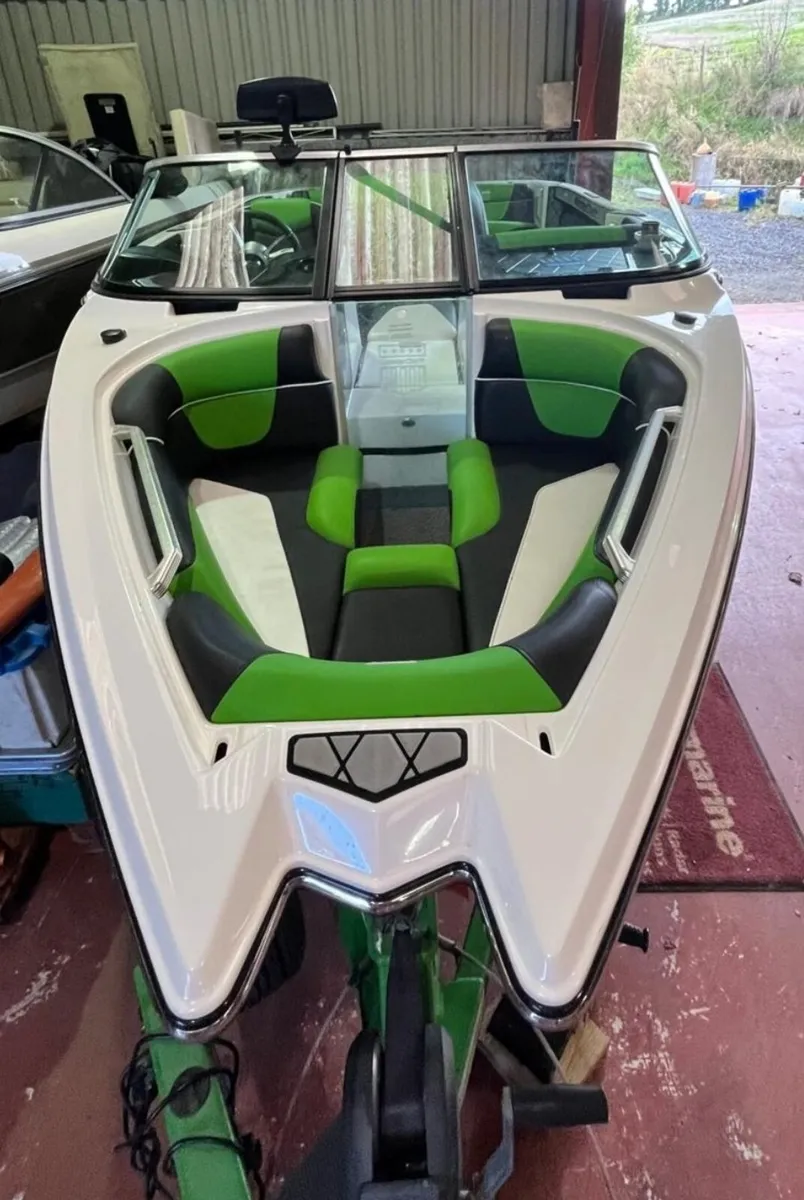 MasterCraft prostar tournament Ski boat 2014 - Image 4