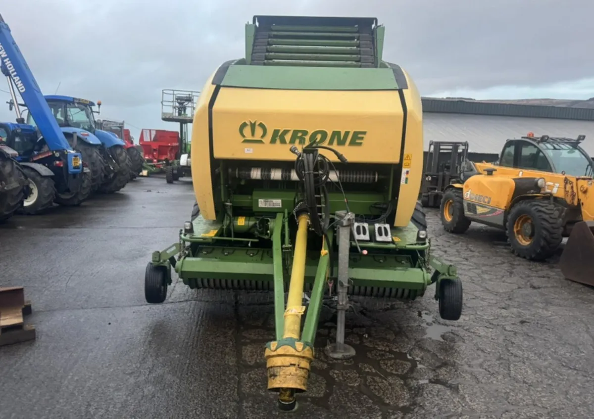 Krone Comprima F155XC Round Baler - Image 2
