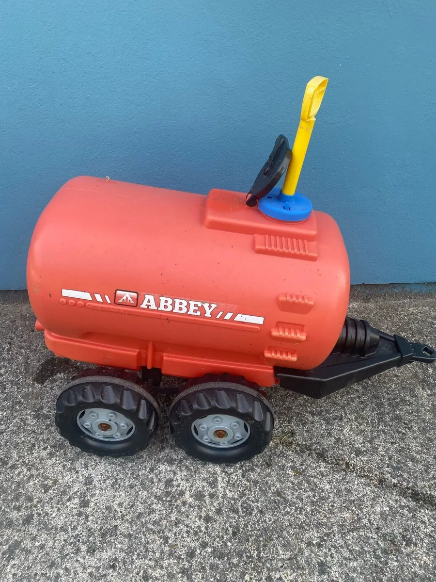 Pedal tractor for sale - Image 4