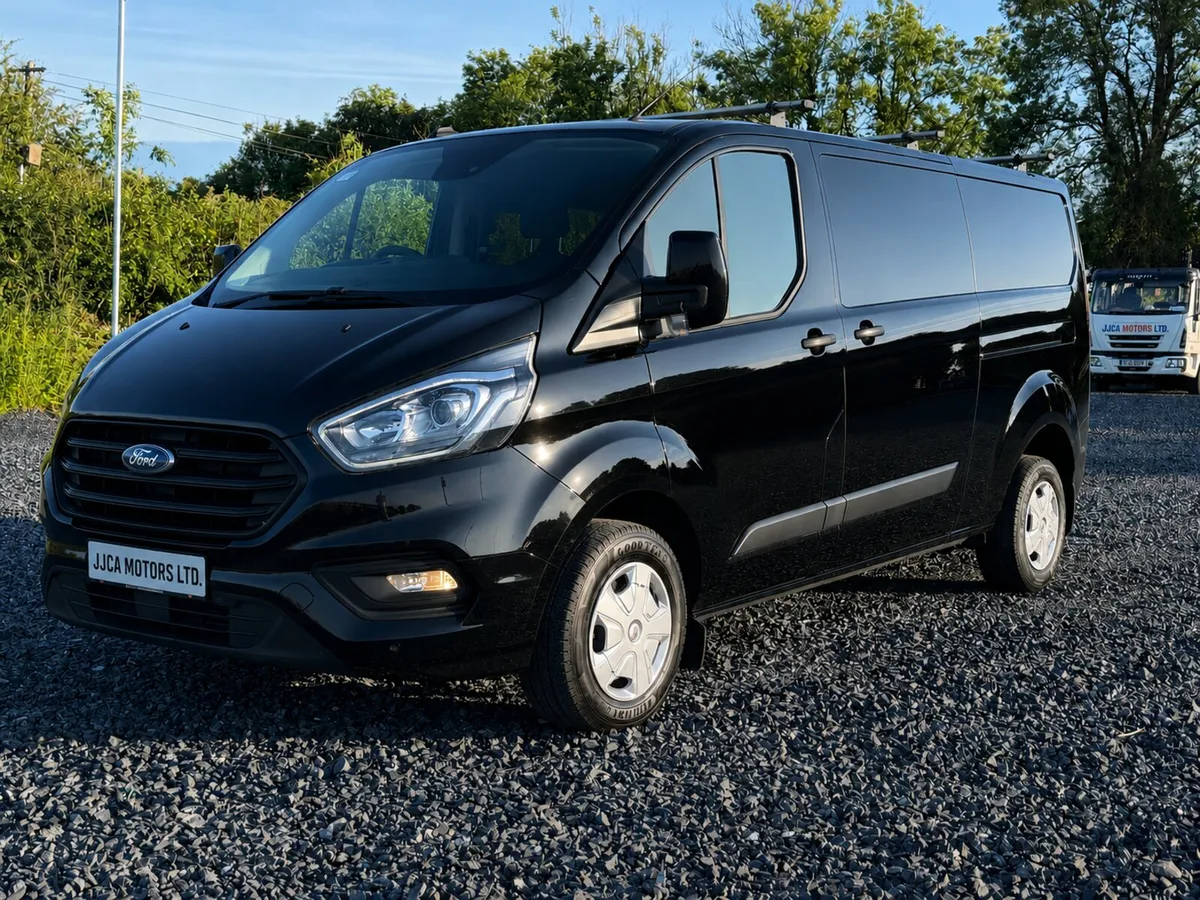 STUNNING 2020 CREW CAB LWB FORD TRANSIT CUSTOM