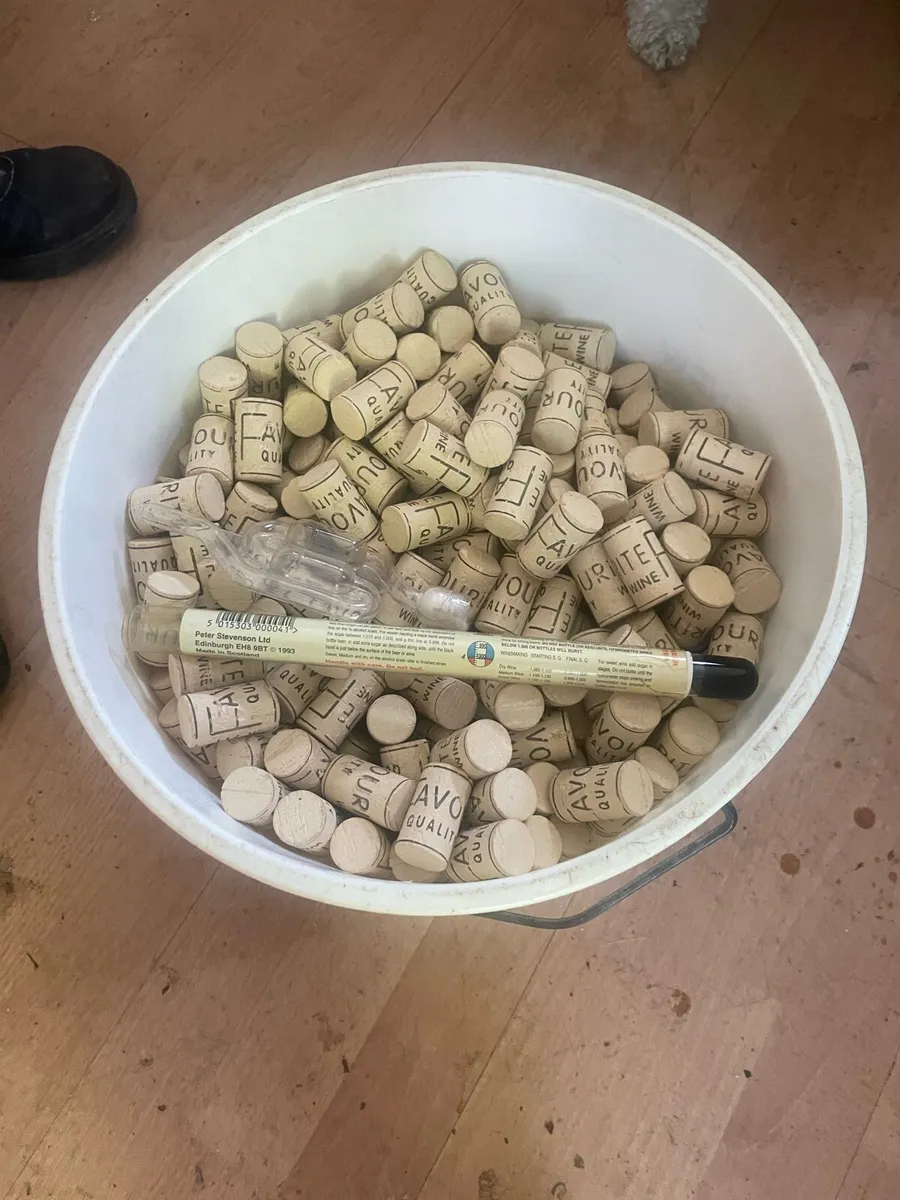 Wine corks - Image 4