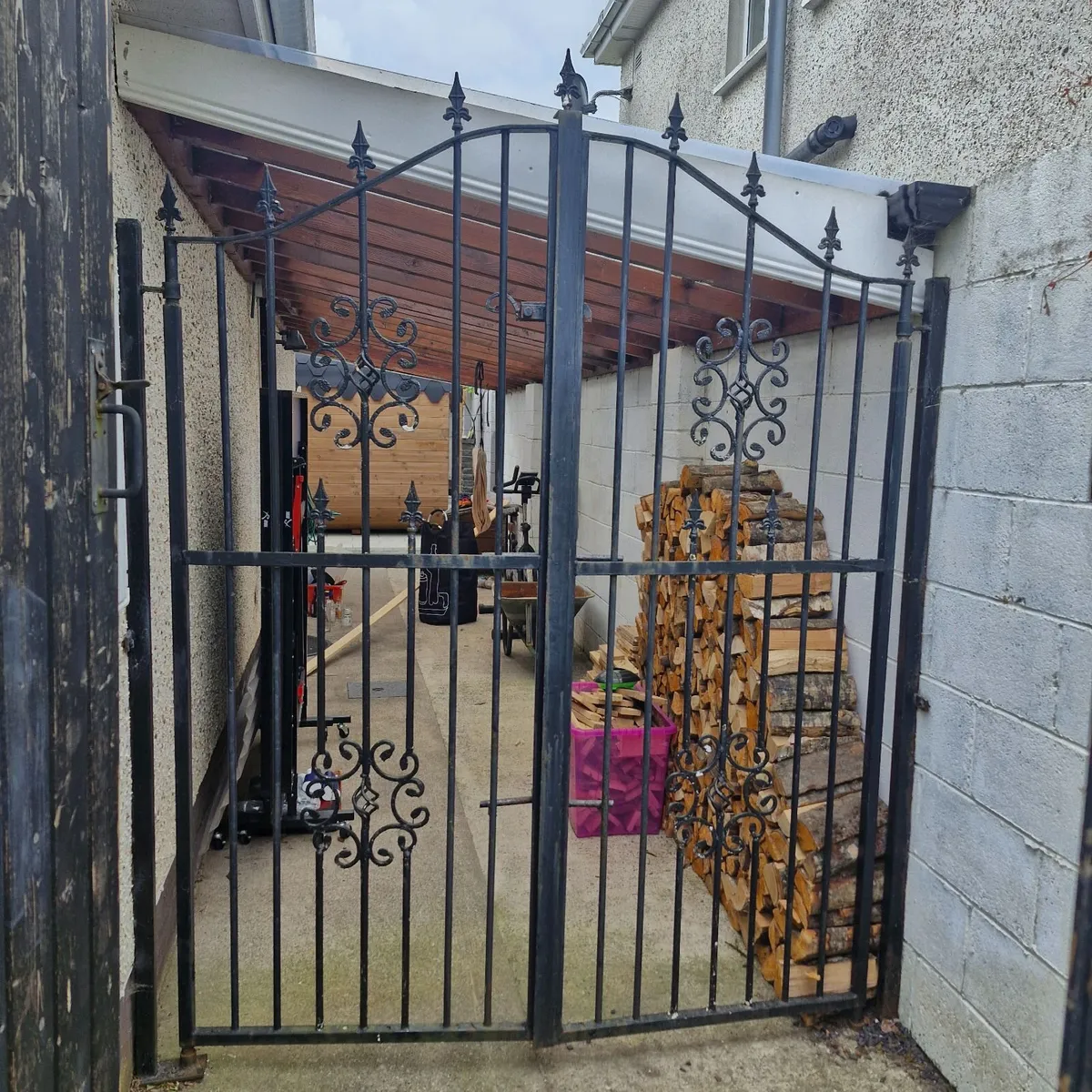 Steel gates - Image 2