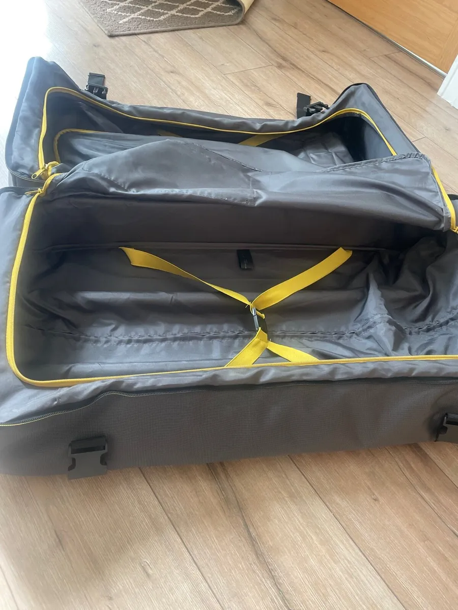 Tripp luggage bag large - Image 1
