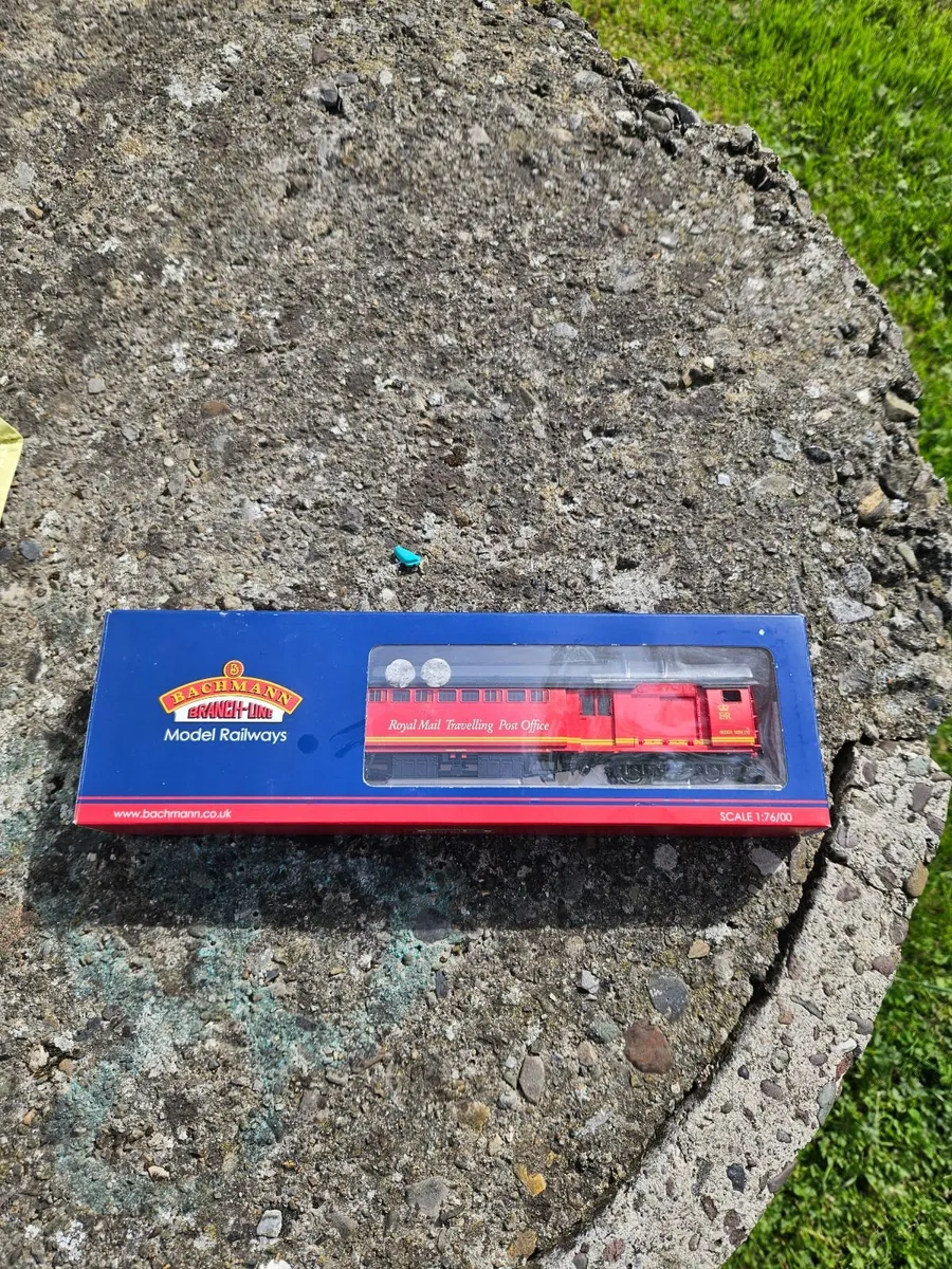 Hornby Bachmann OO Gauge Royal Mail Carraige - Image 1