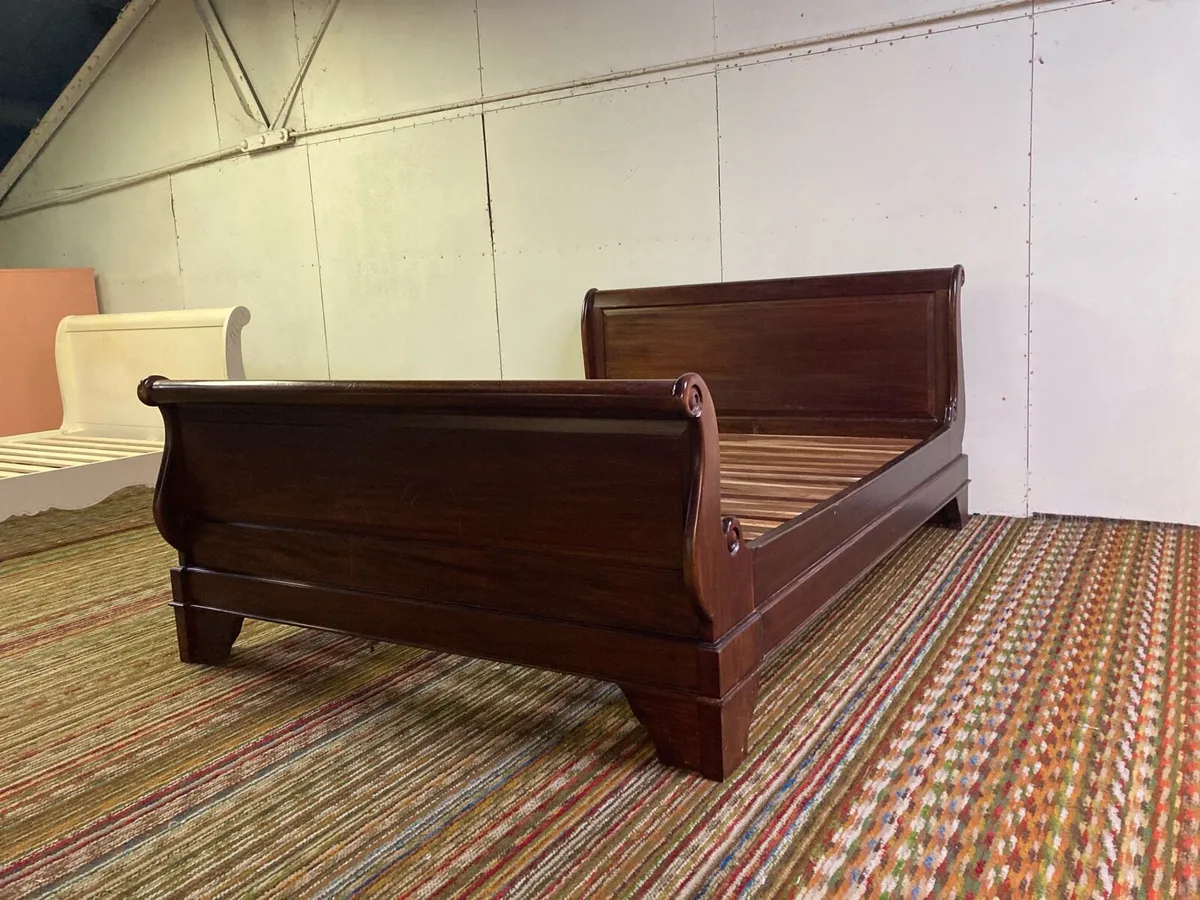 5' Sleigh Bed - Image 1