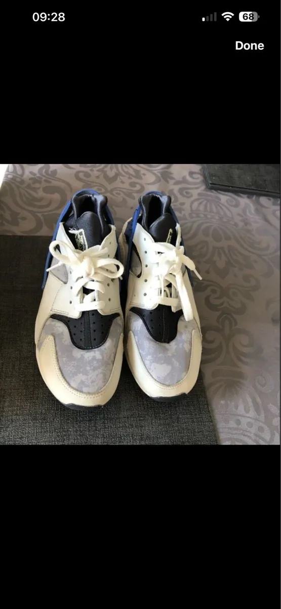 Mens Nike trainers size 8 €30 - Image 1