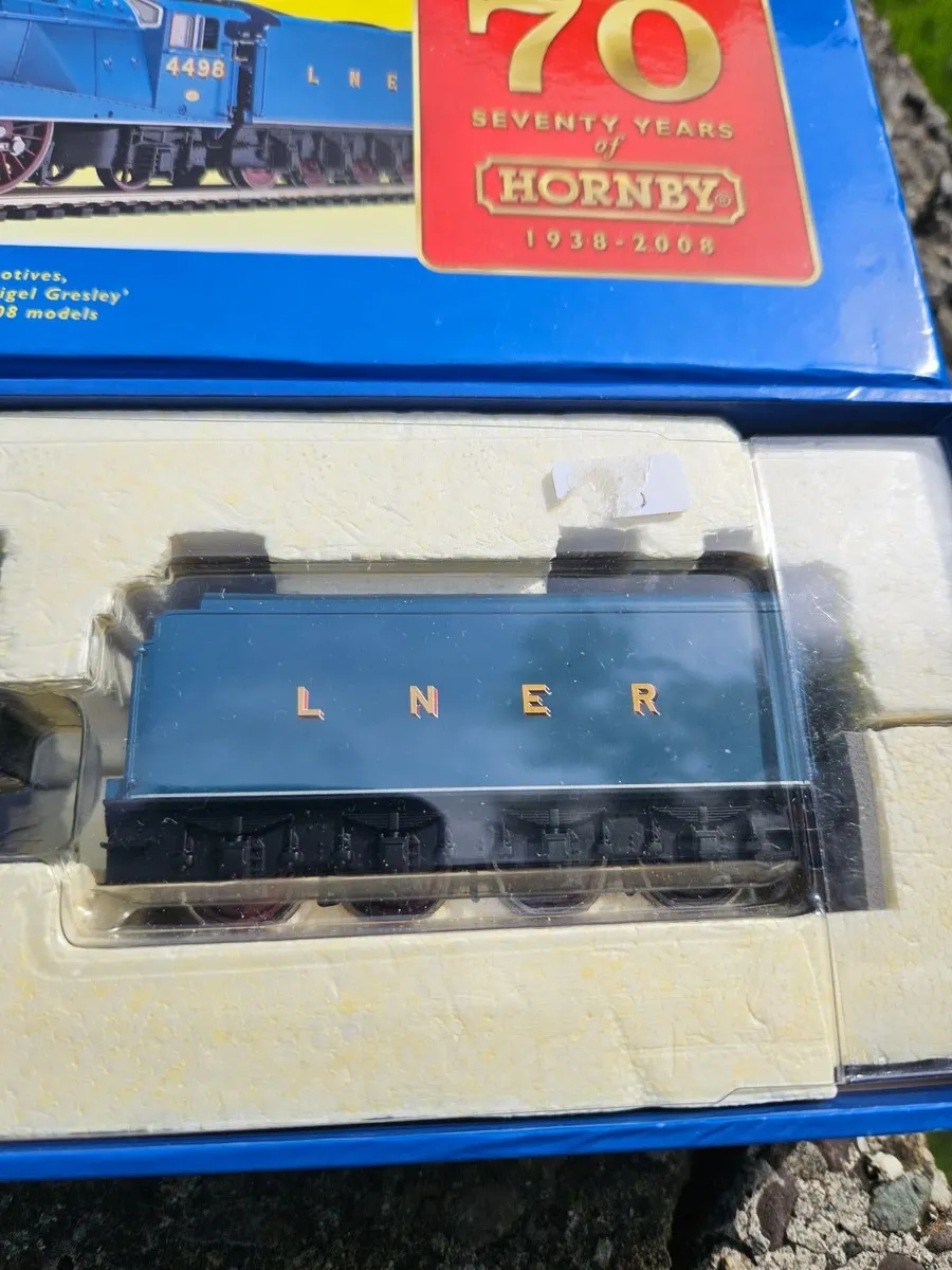 Hornby OO Gauge Sir Nigel Gresley - Image 3