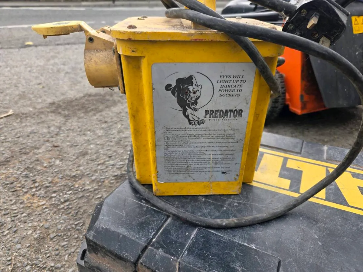 Dewalt d25900 lw sds hammer - Image 4