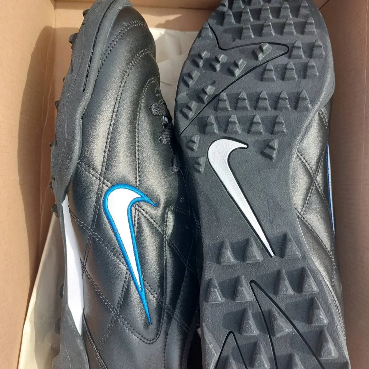 Nike Tiempo - Image 2