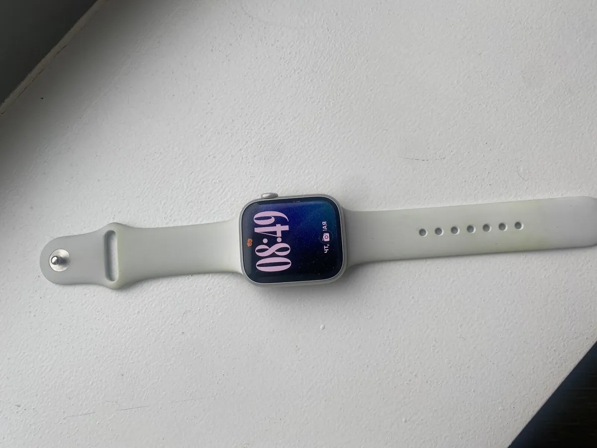 Apple Watch 8. 45 mm - Image 3
