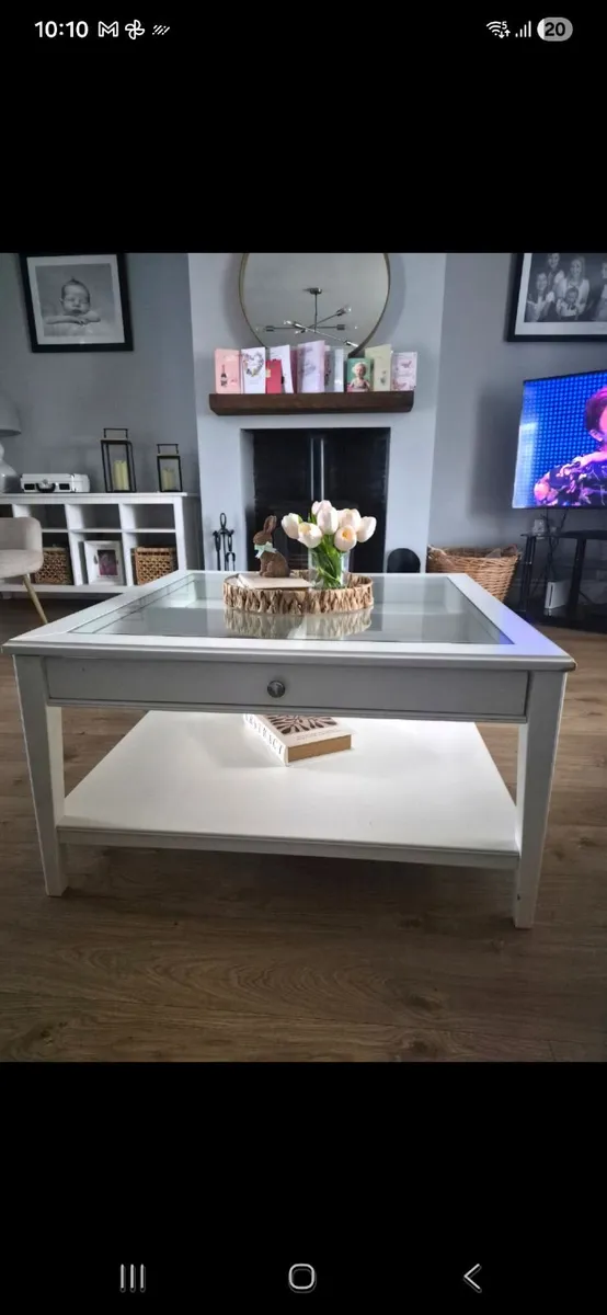 Coffee room table