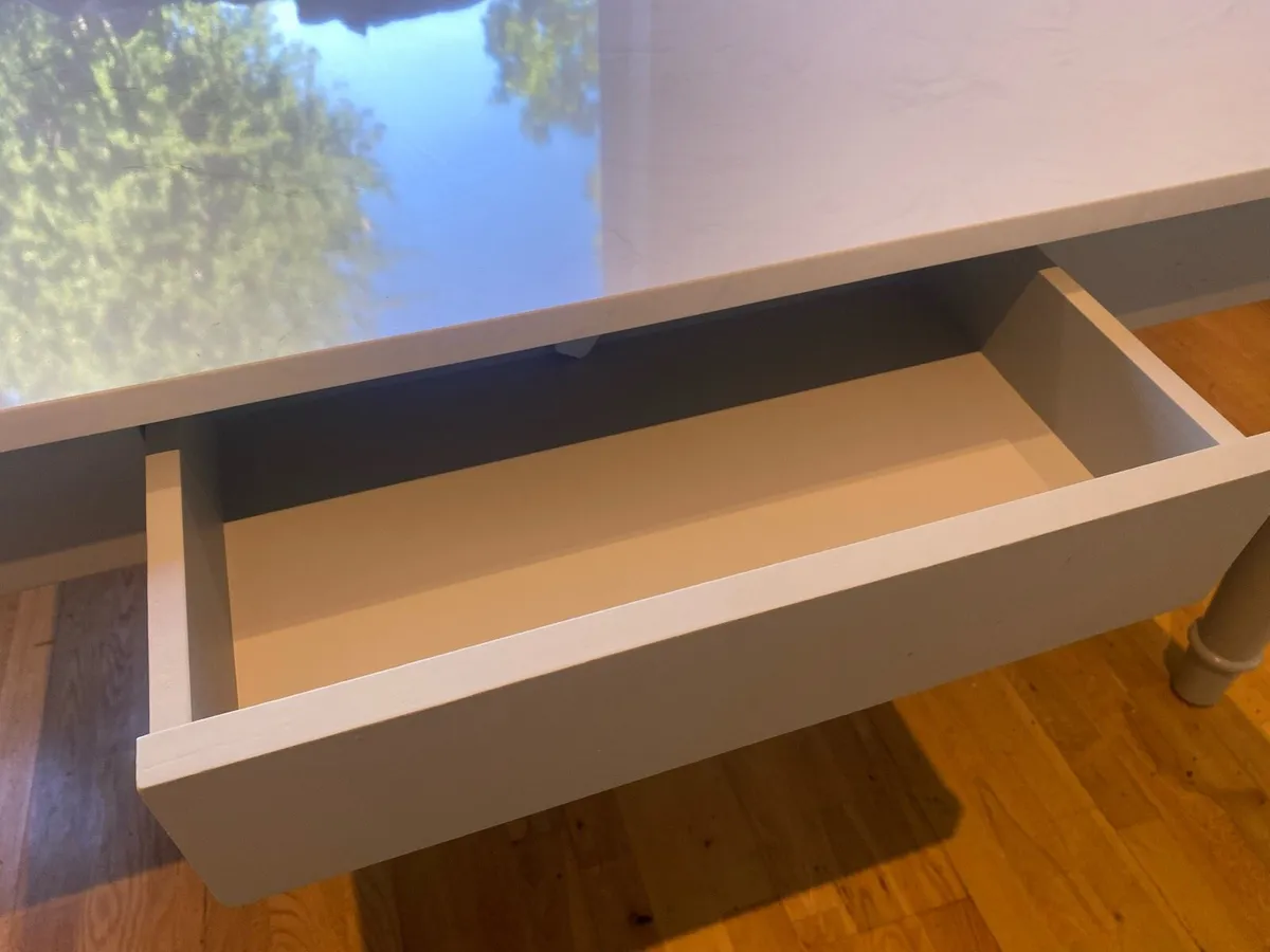 Marble-topped Kitchen table - Image 2
