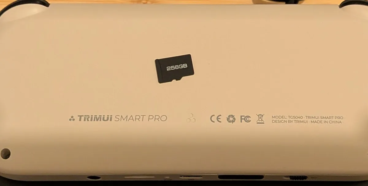 Trimui Smart Pro - 256GB SD Card + Protective Case - Image 2