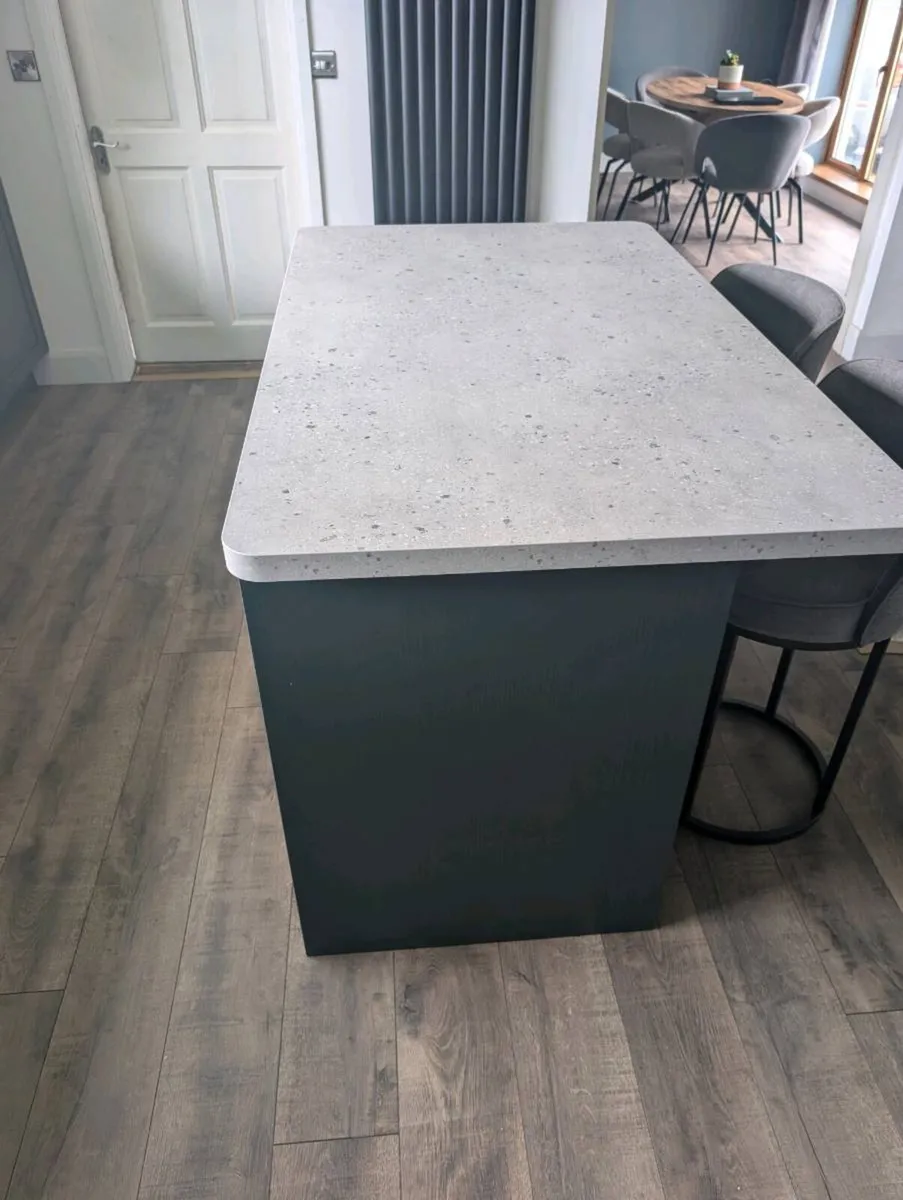 New Kitchen Island Countertop - Image 1