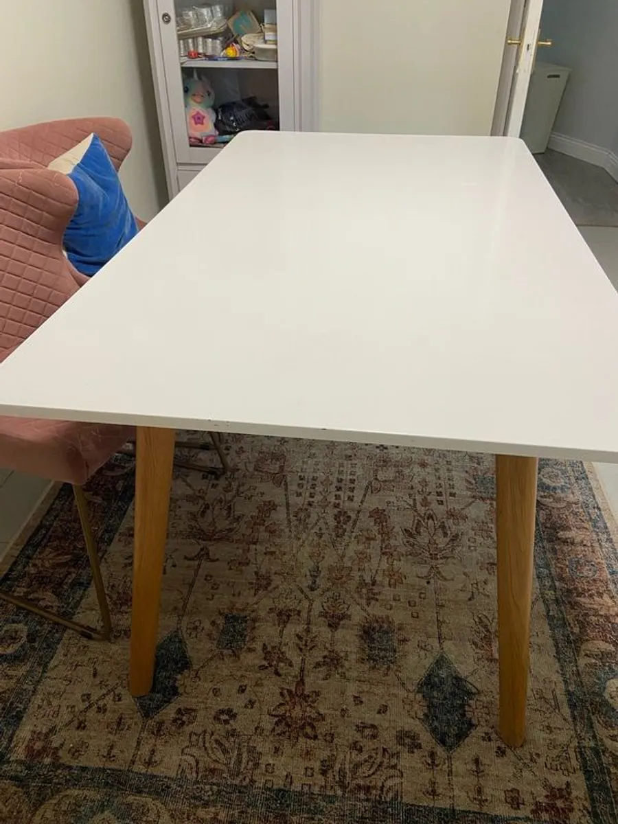 kitchen table - Image 1