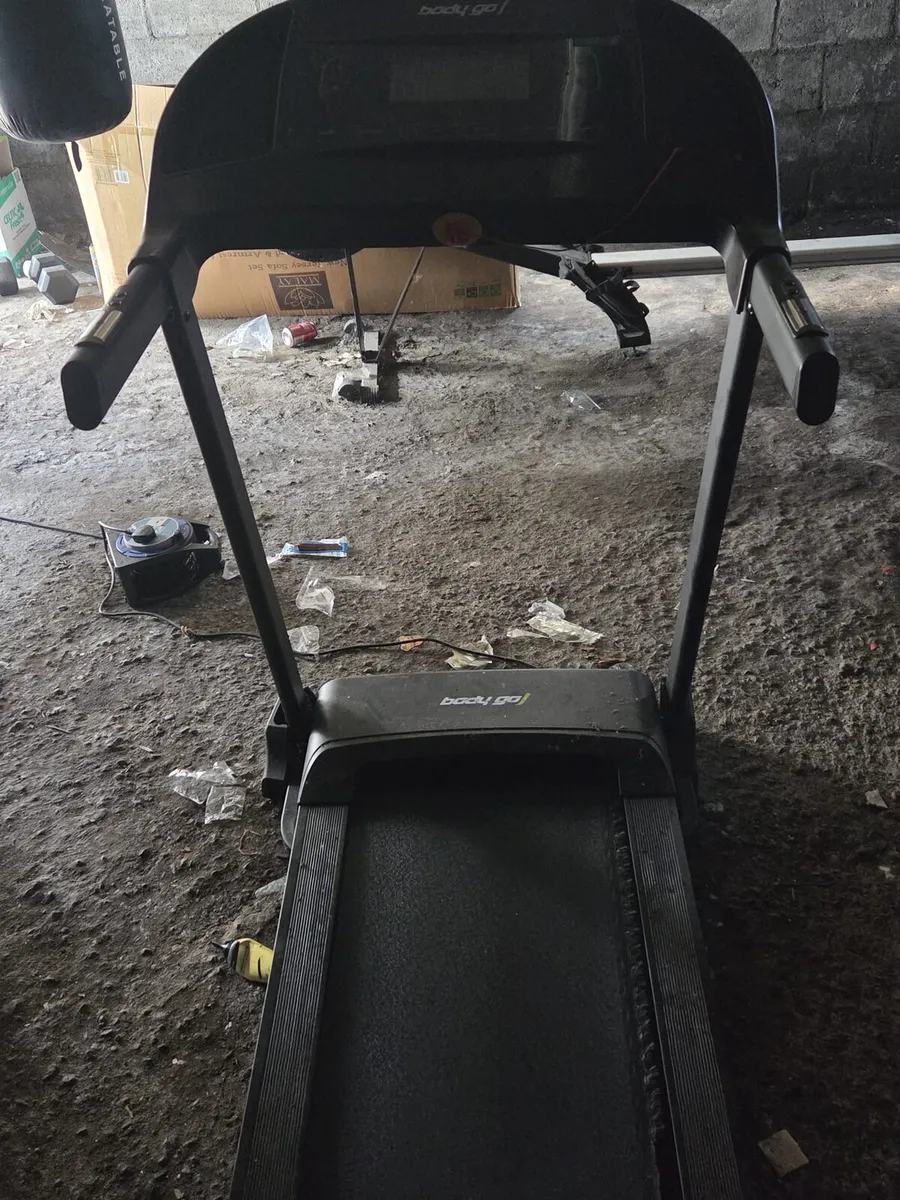 Treadmill - Image 2