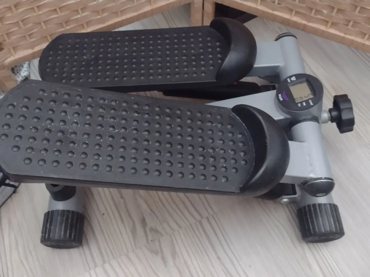 New  V-Fit mini exercise stepper - Image 4