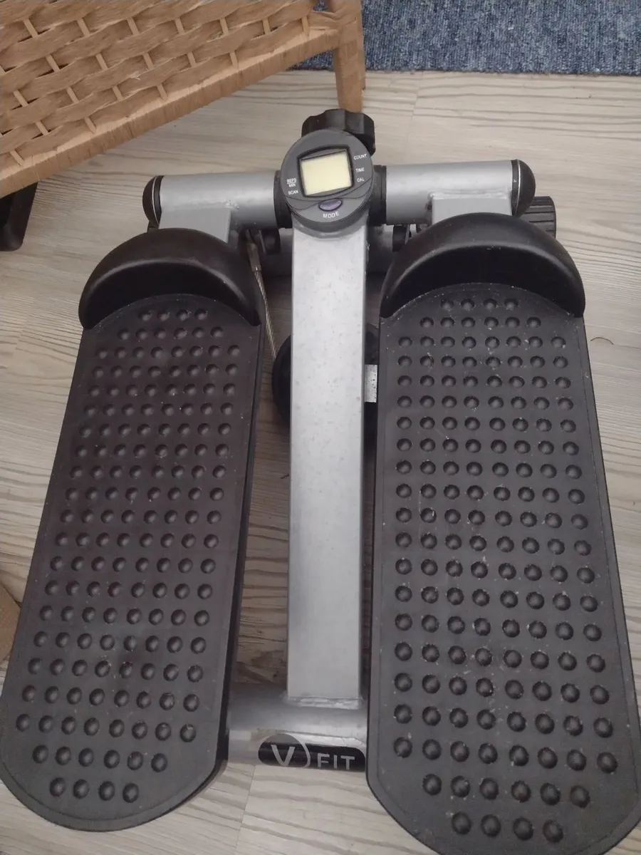 New  V-Fit mini exercise stepper - Image 3