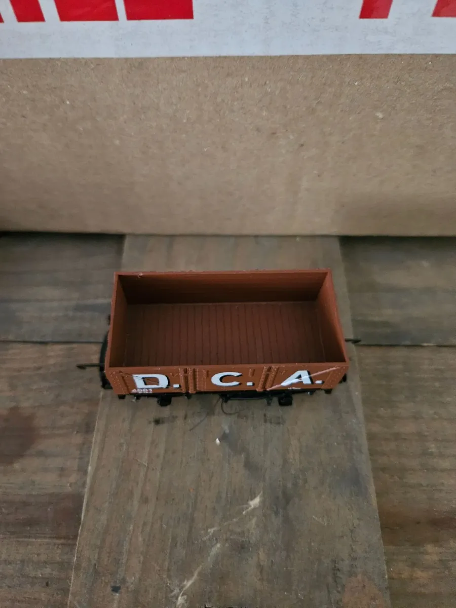 Hornby Lima Triang OO Gauge Wagon - Image 2
