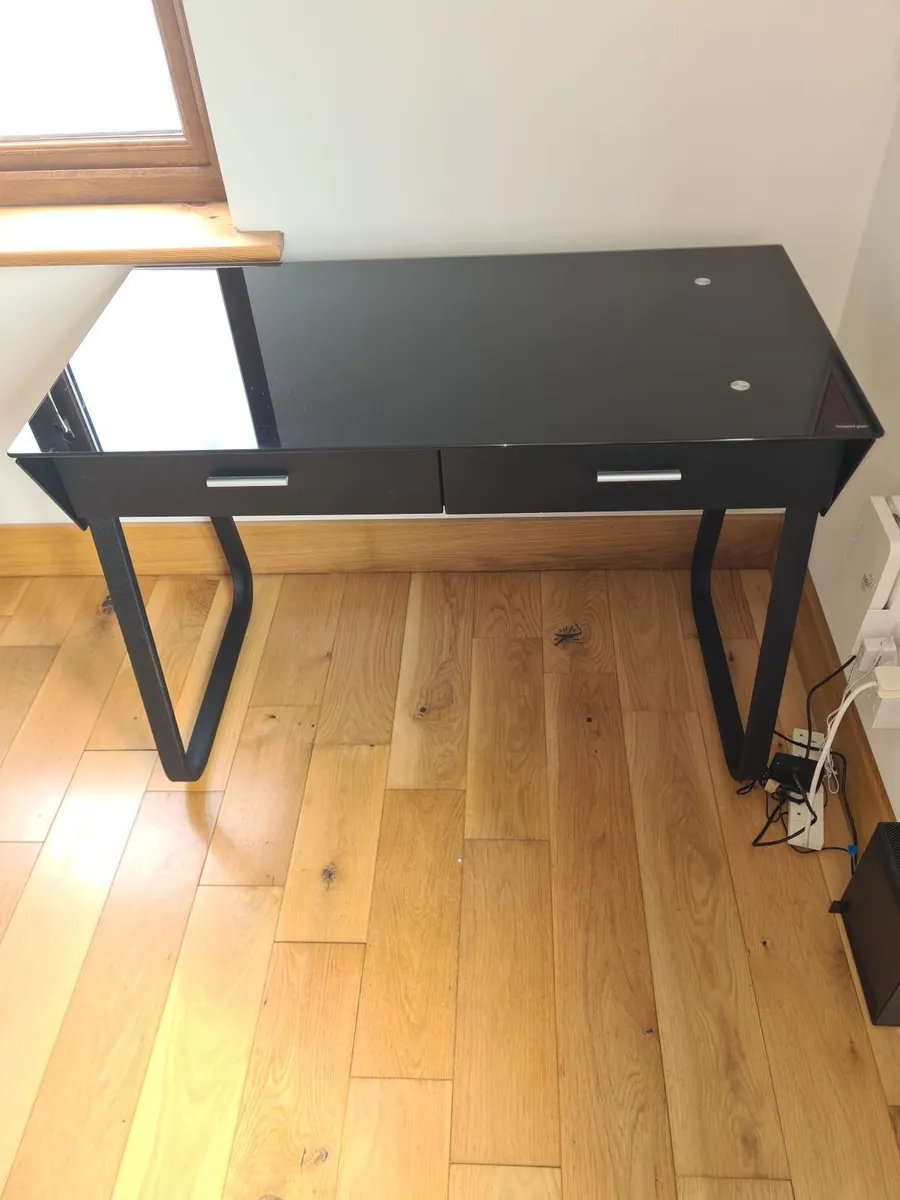 Desks - Image 1