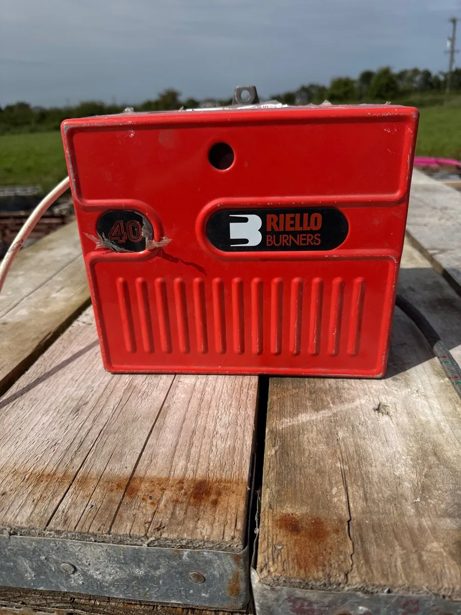 Riello oil burner - Image 1