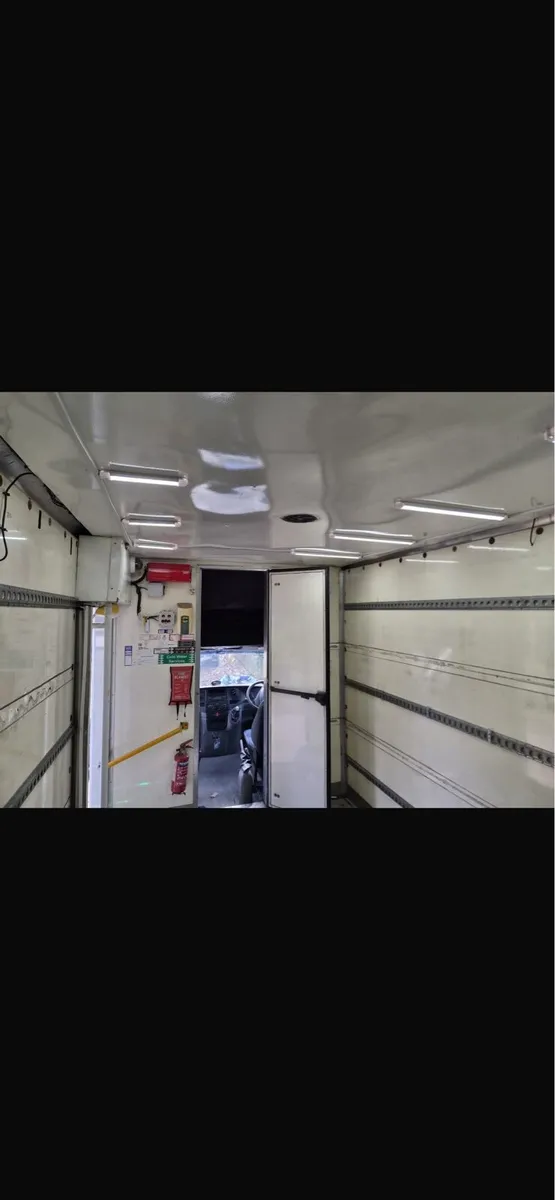Iveco daily van with awing - Image 4