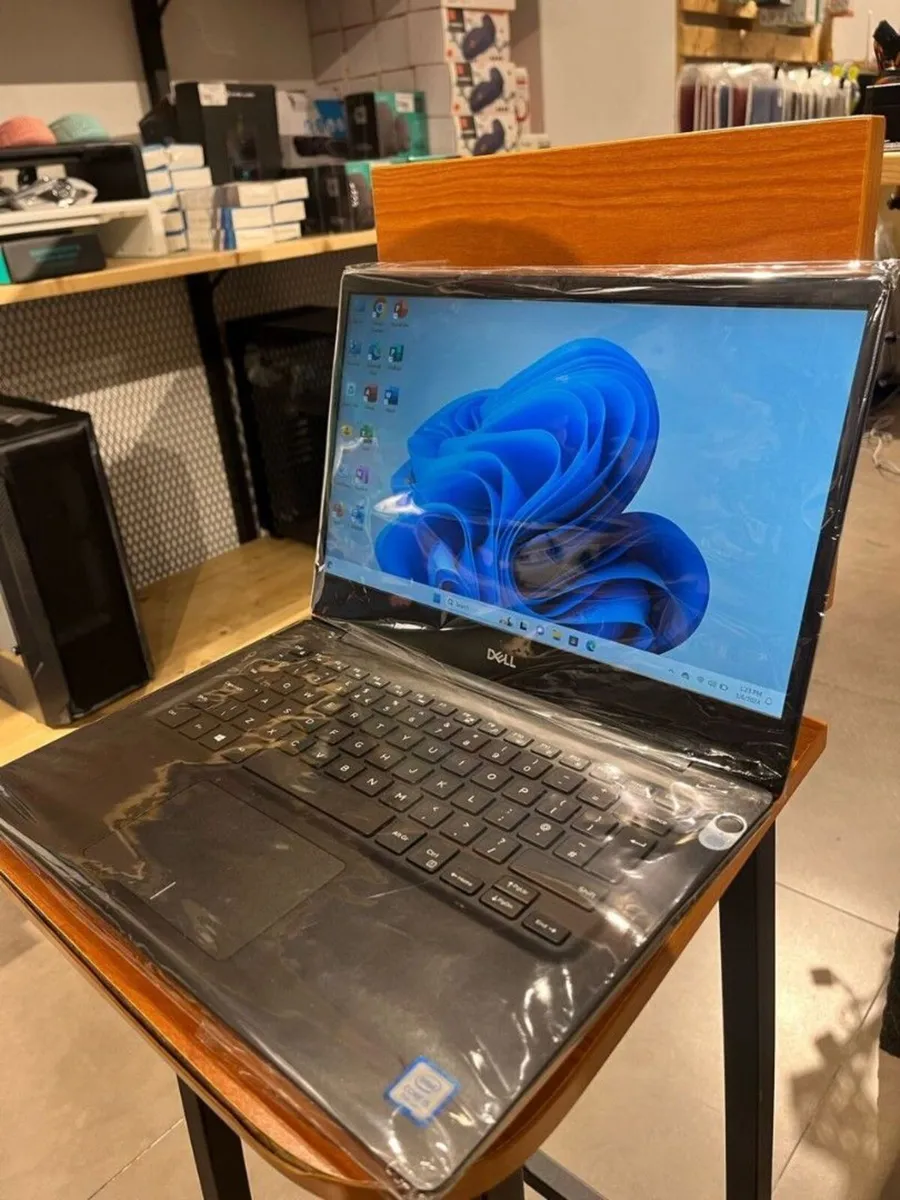 Dell Vostro  16GB Ram, 256GB nvme Ssd