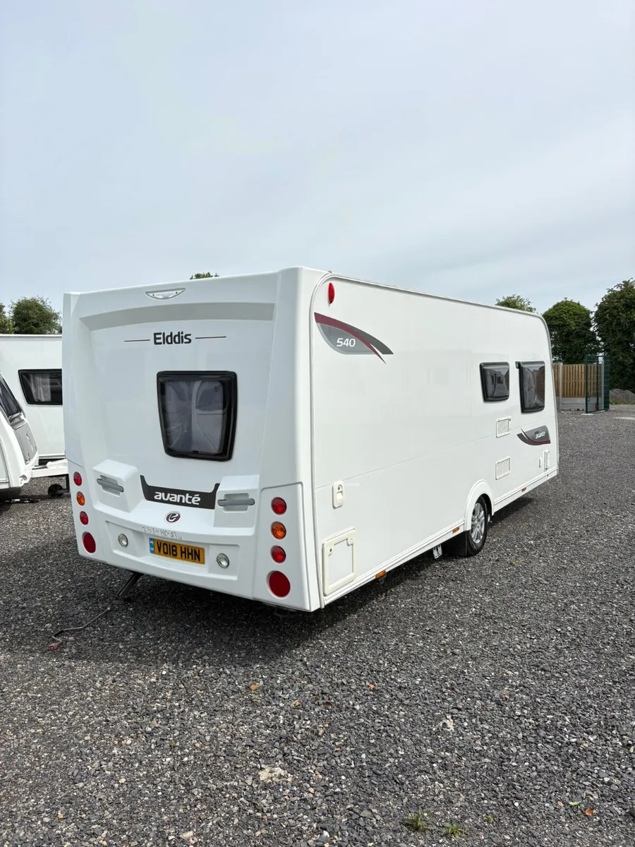 Elddis Avante 4 Berth Fixed Bed Caravan - Image 3