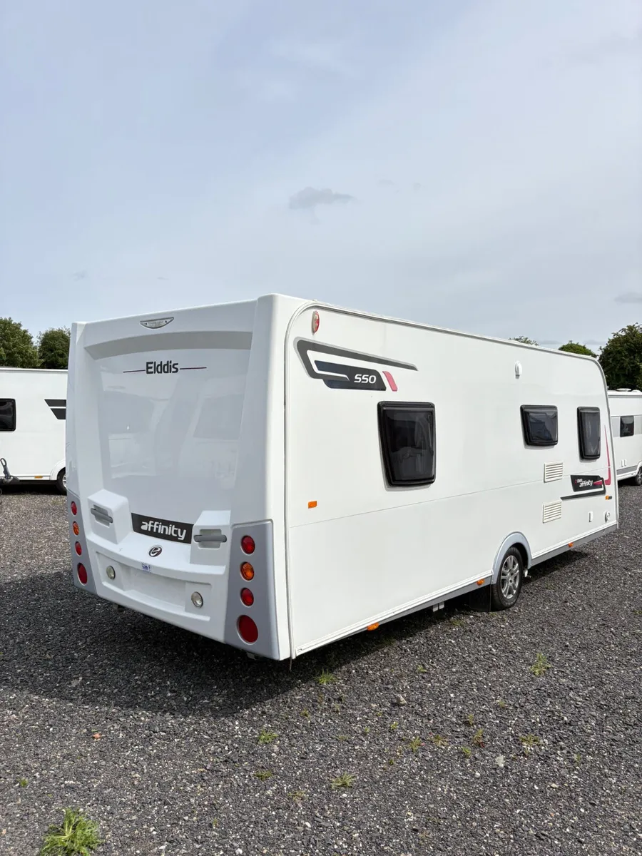 Elddis Affinity 4 berth rare island bed Caravan - Image 3