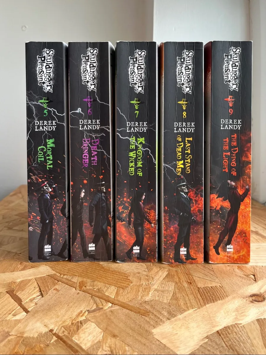 Skulduggery Pleasant 1-15 (+2 extra) - Image 3