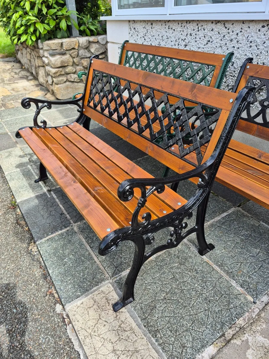 Cast iron Garden bench - Image 2
